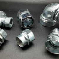 橋架管接頭鋼管進箱設備終端內螺紋外螺紋電線管金屬波紋軟管接頭
