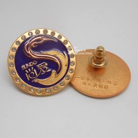 廣州金屬徽章、廣州公司年會獎勵(lì)徽章、金屬鑲鉆襟章生產(chǎn)廠