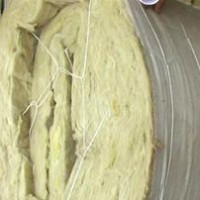 菏澤養殖大棚巖棉氈廠家大口徑管道保溫防火巖棉板
