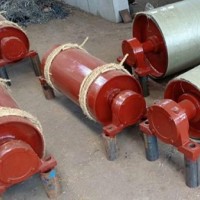 吉林長春包膠滾筒@「通利輸送機」緩沖托輥|沖壓軸承座費用