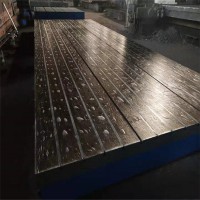 大型焊接裝配平臺@裝配工作臺廠家實地考察 北重專業人員安裝
