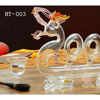 吉林玻璃工藝酒瓶~河間宏藝玻璃制品生產(chǎn)加工空心造型酒瓶